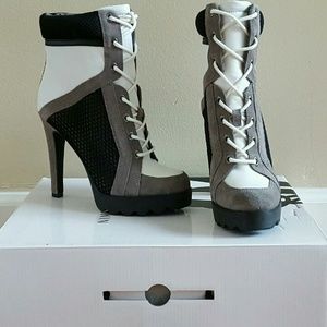 Nine West happy sport heeled boots 7.5